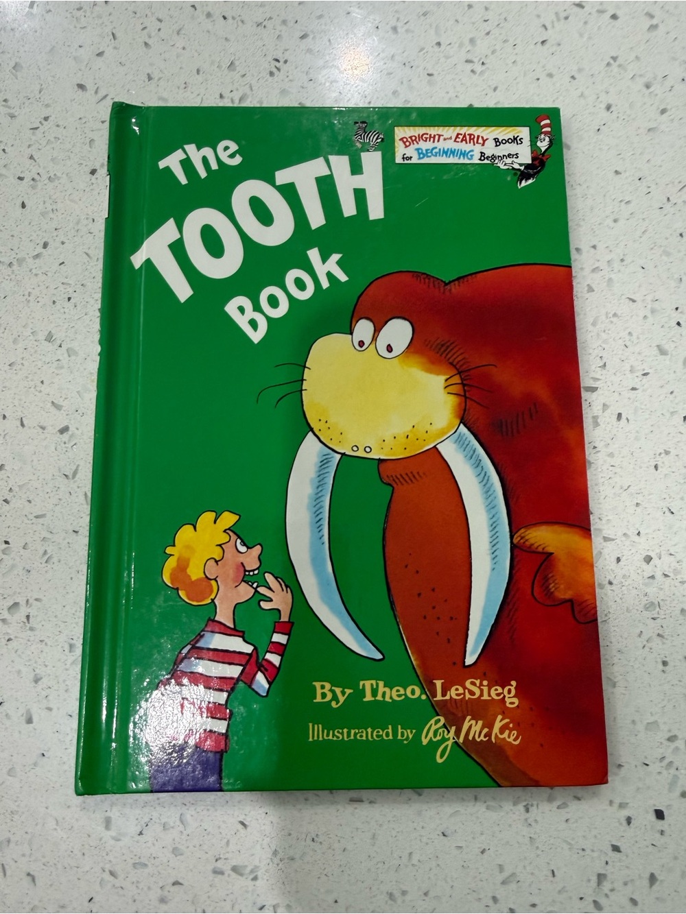 Dr. Seuss The Tooth Book - Green, Red, Yellow, White, Blue